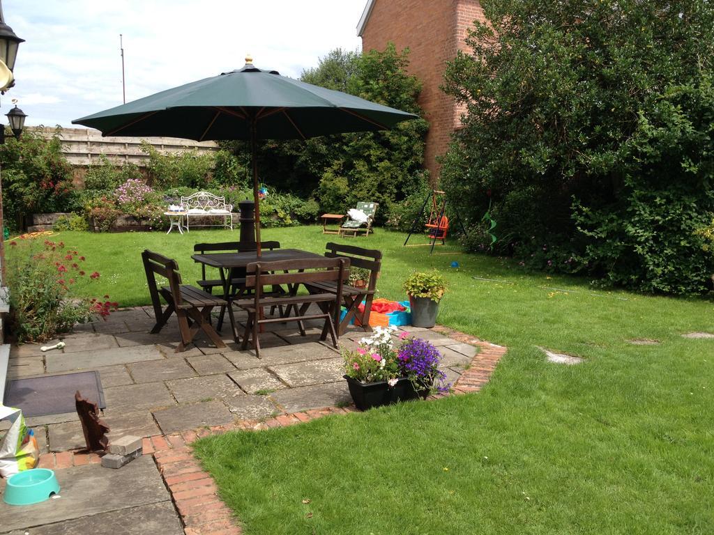 Hector'S Barn Apartments At Rosewood House Taunton Exteriör bild